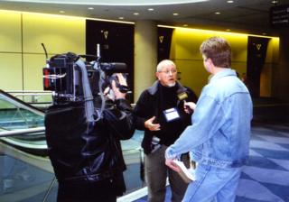 Interviewing Gordon Lawrence, New Zealand media educator at Summit 2000