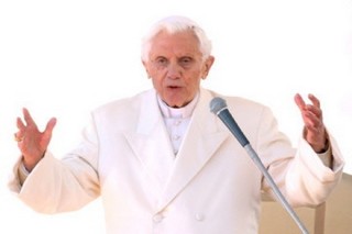 Courtesy of zimbio.com