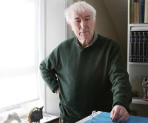 Seamus Heaney, courtesy of The National Post.