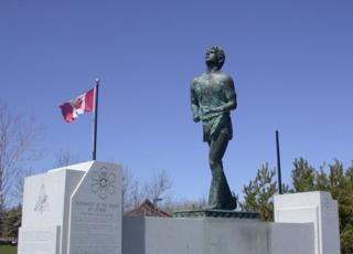 Statue near Thunder Bay. Source: hipmuseum.com